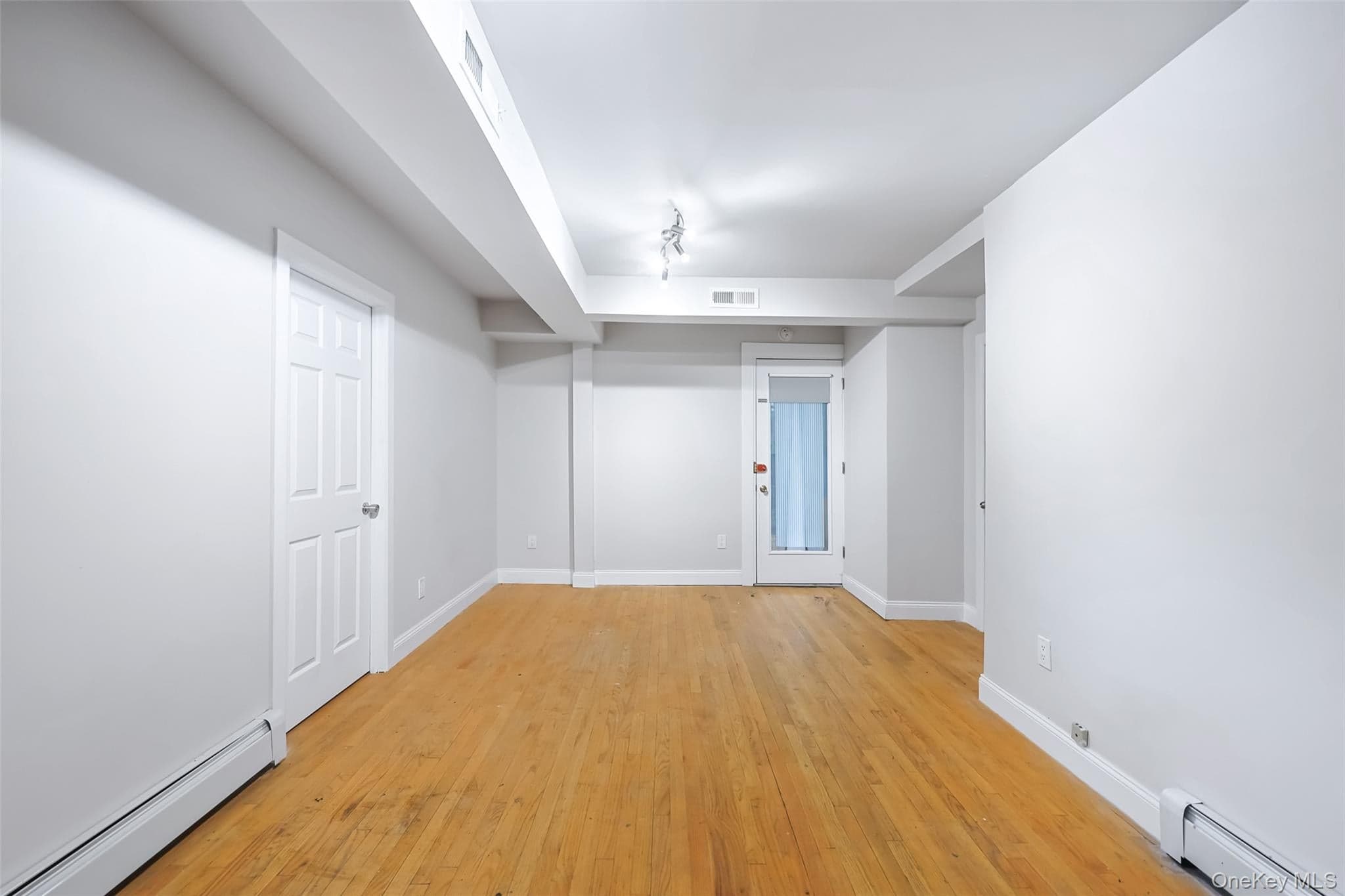 512 W 180th Street thumbnail 8