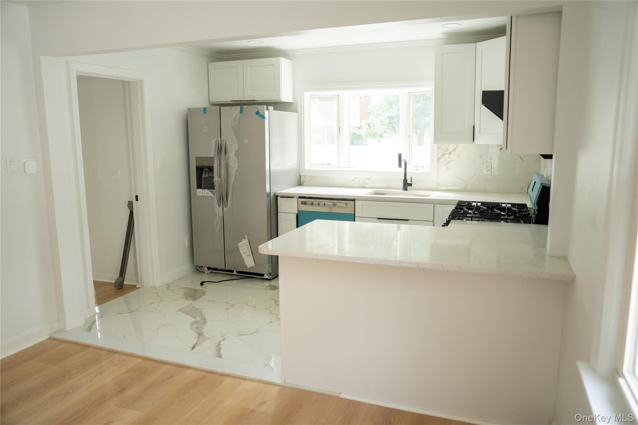 586 Stratford Road thumbnail 14