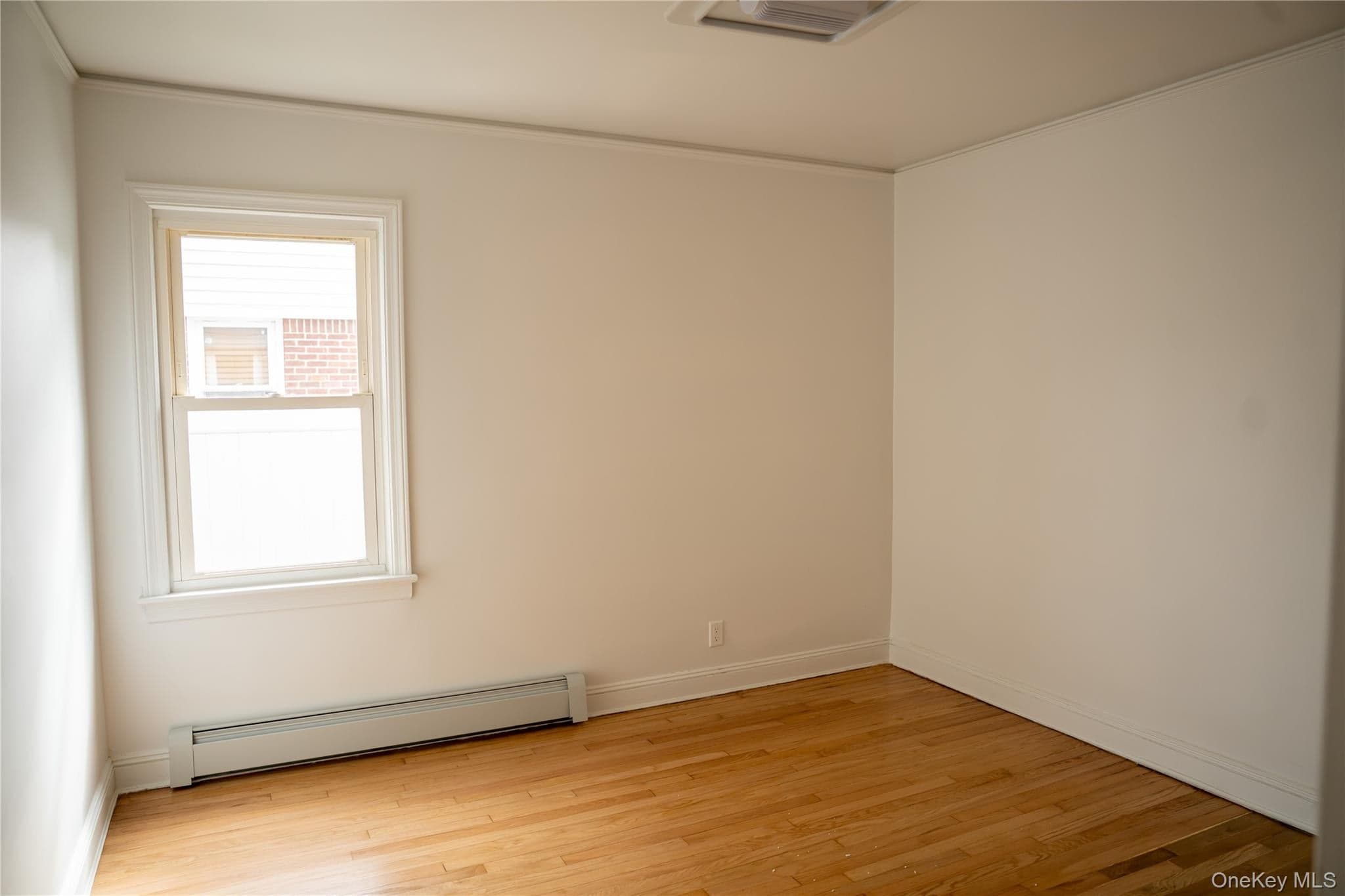 586 Stratford Road thumbnail 6