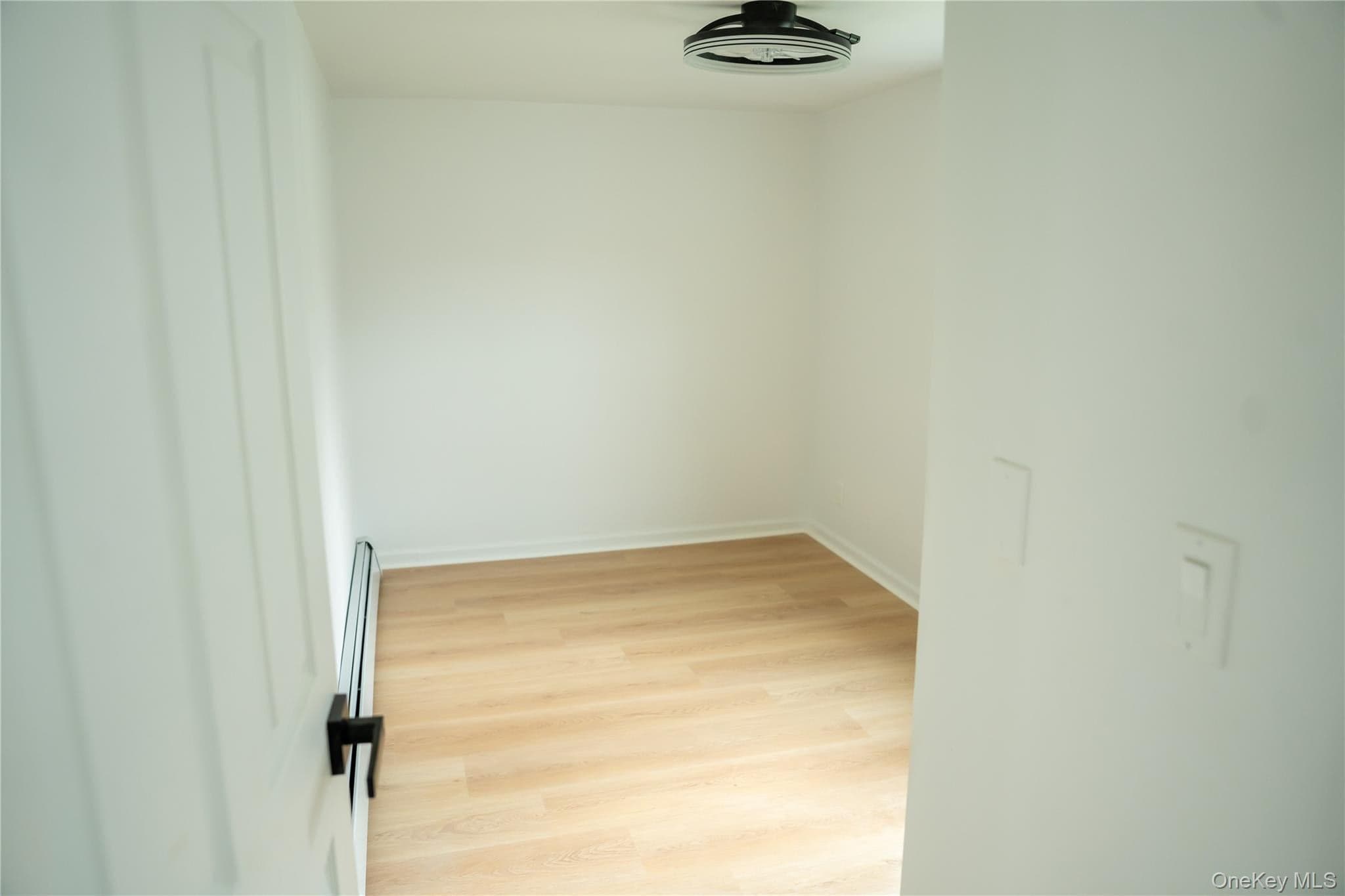 586 Stratford Road thumbnail 8