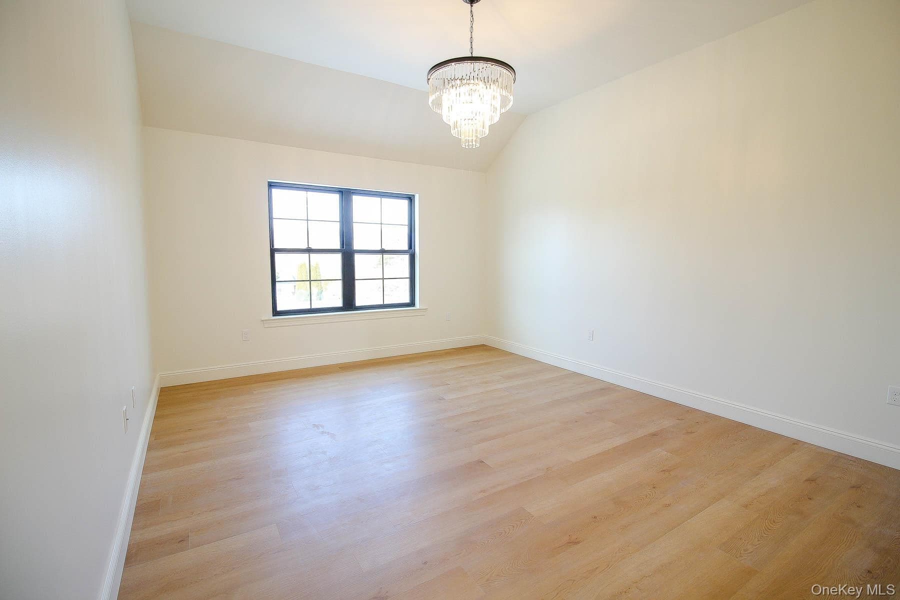 8 James Place thumbnail 18