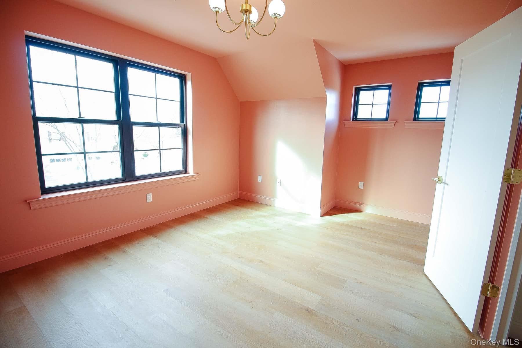 8 James Place thumbnail 30