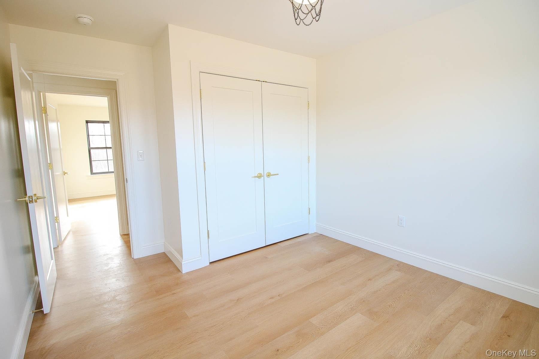 8 James Place thumbnail 25