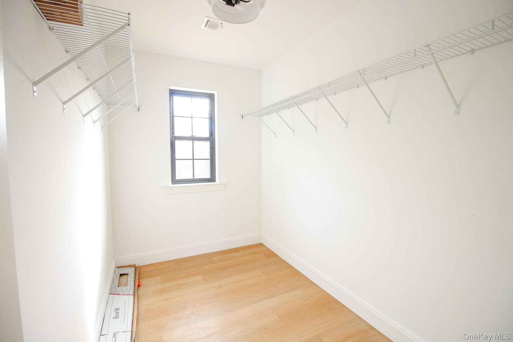 8 James Place thumbnail 23