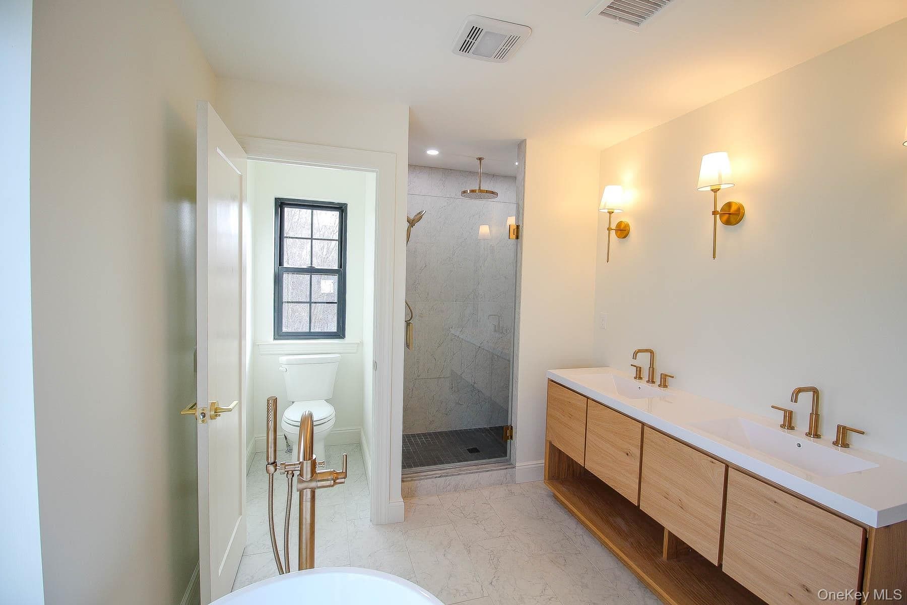 8 James Place thumbnail 22