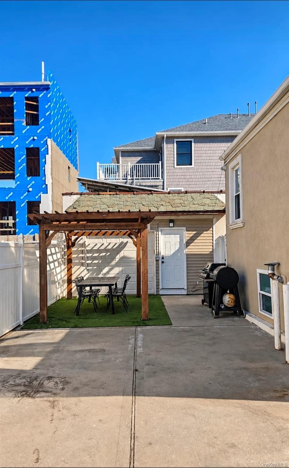 210 Beach 3rd Street thumbnail 11