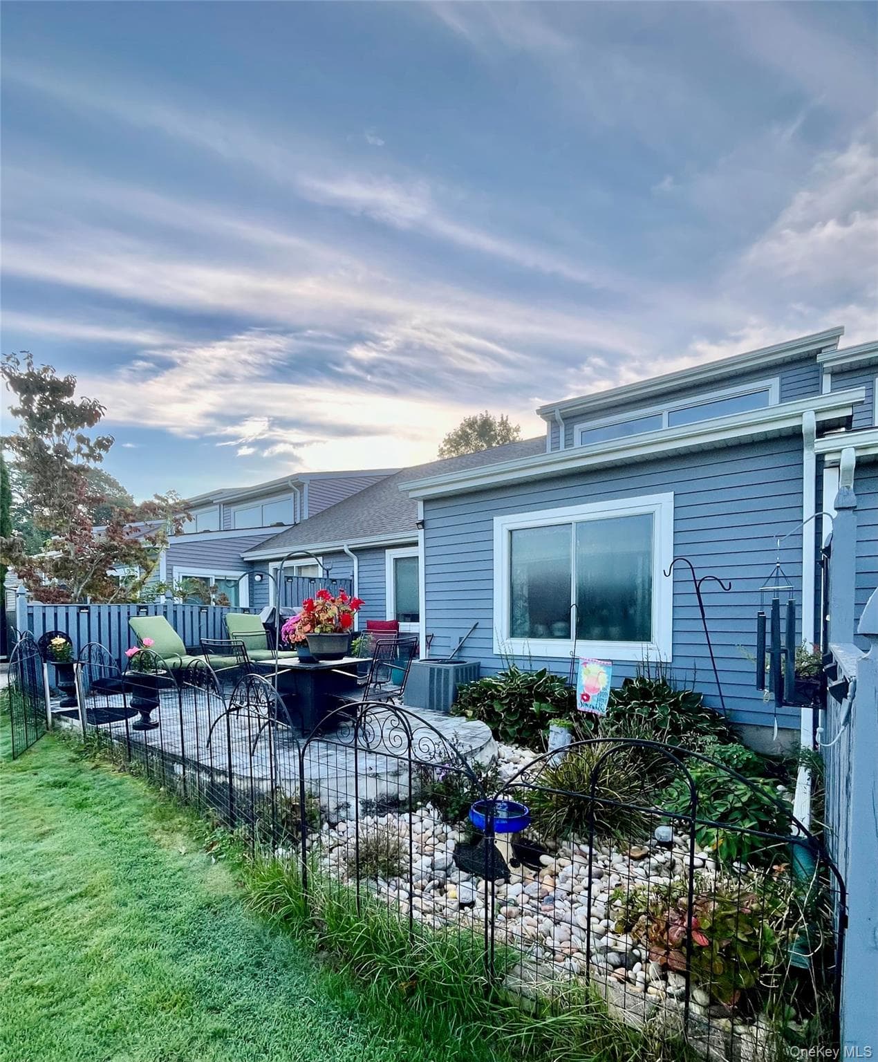 735 Spring Lake Drive thumbnail 21