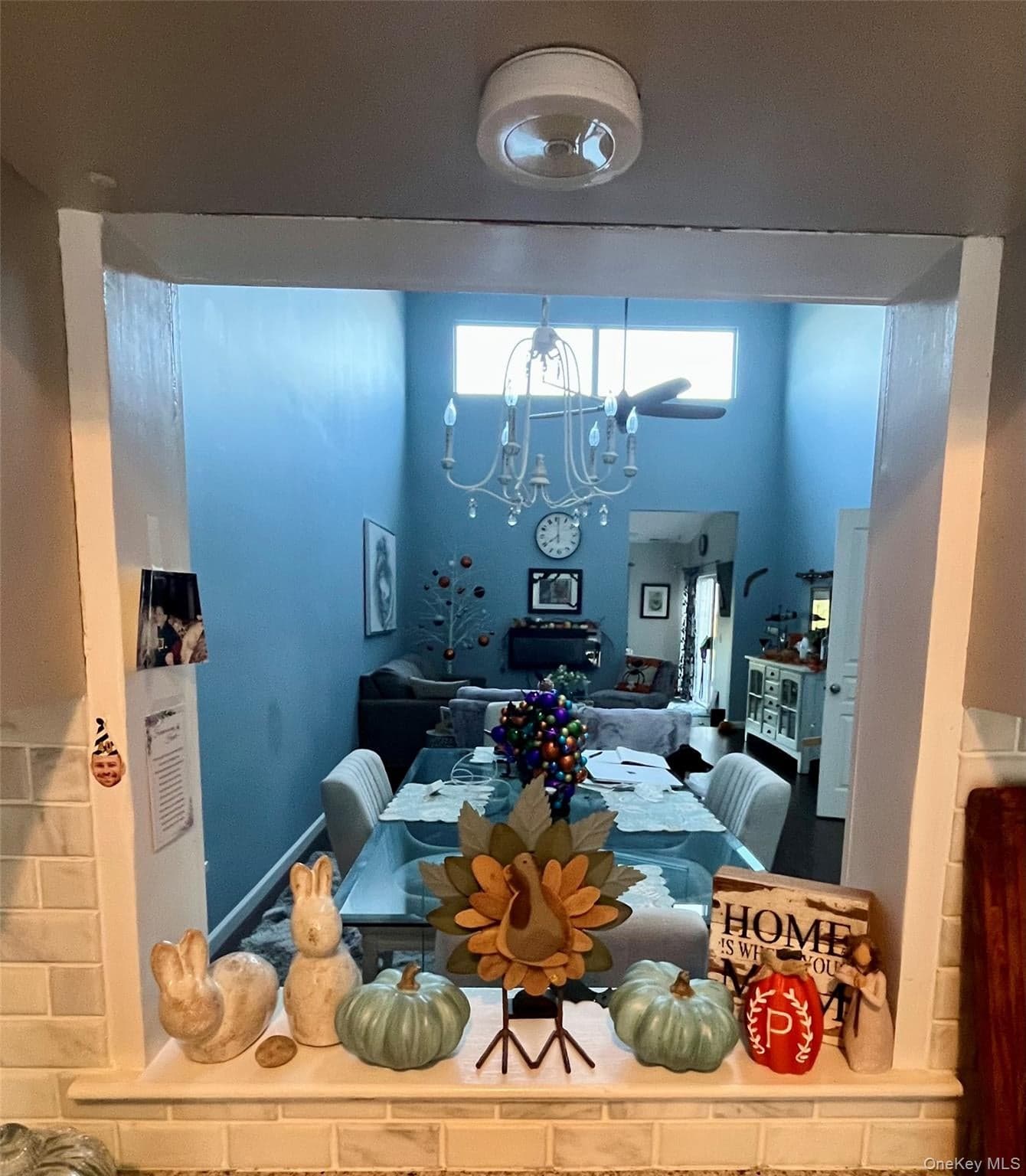 735 Spring Lake Drive thumbnail 5