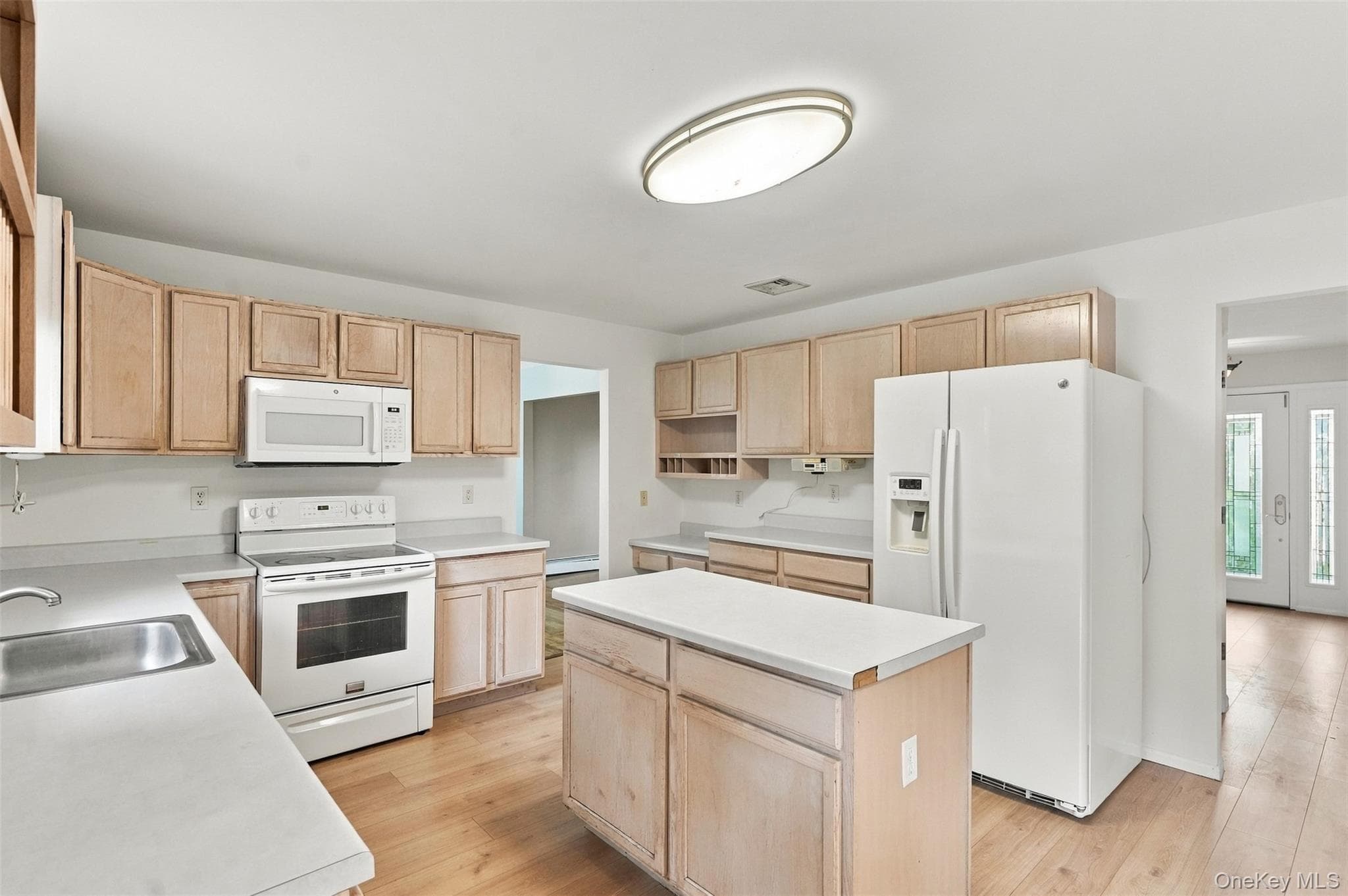 16 Cambridge Circle thumbnail 3