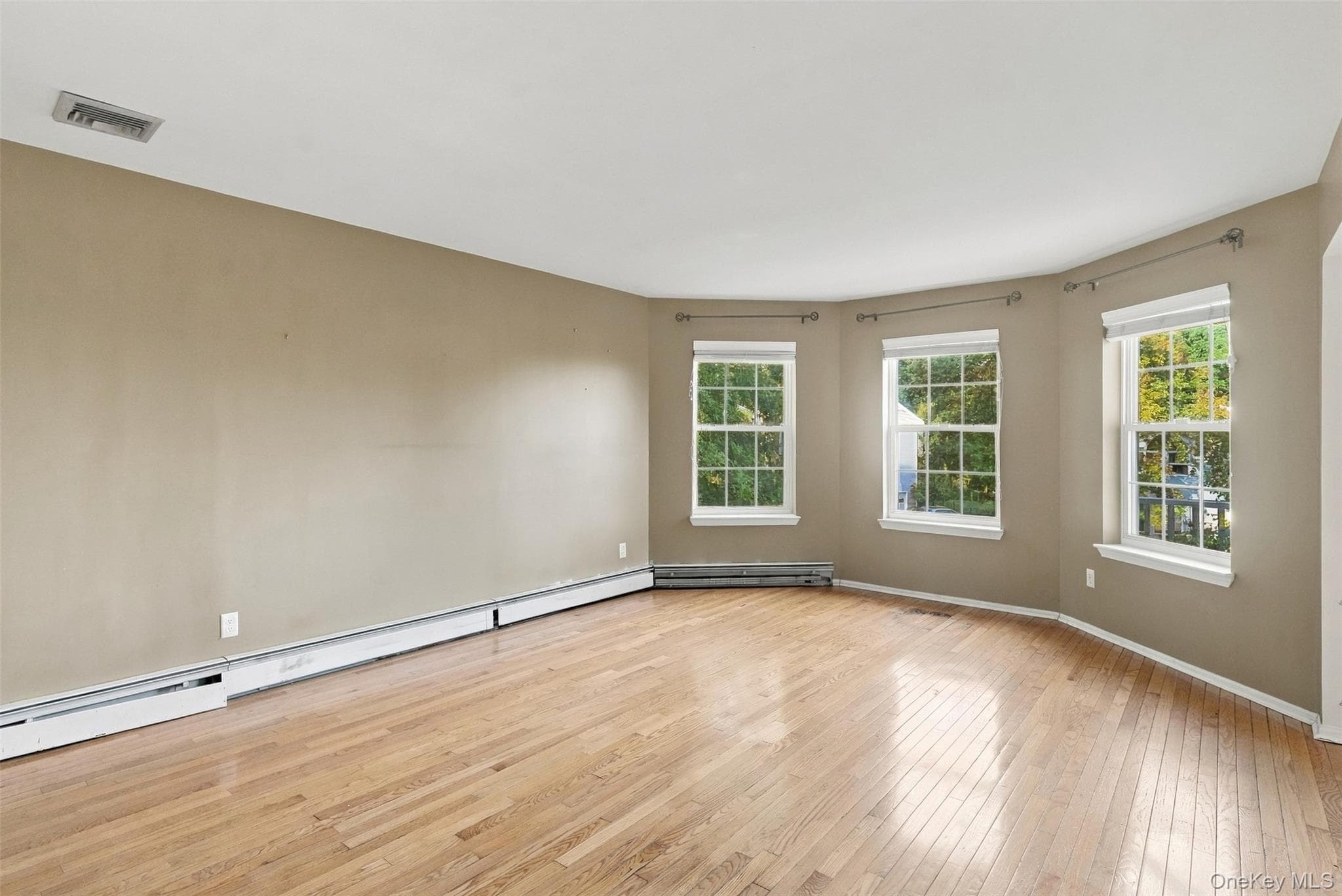 16 Cambridge Circle thumbnail 9
