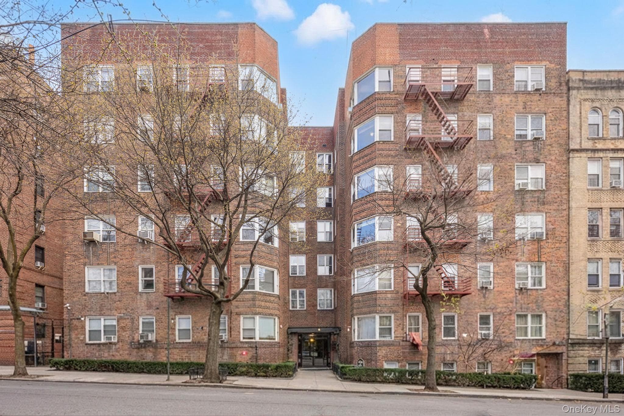 3810 Greystone Ave. Ave Unit: 507 photo 1