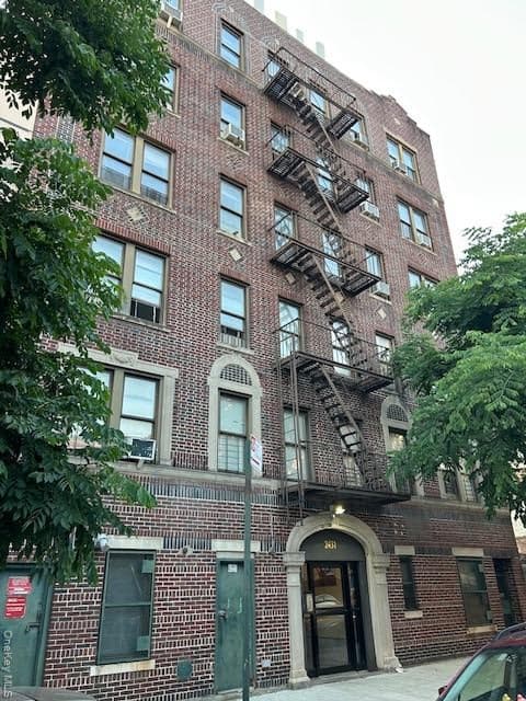 2431 Crotona Avenue, Bronx