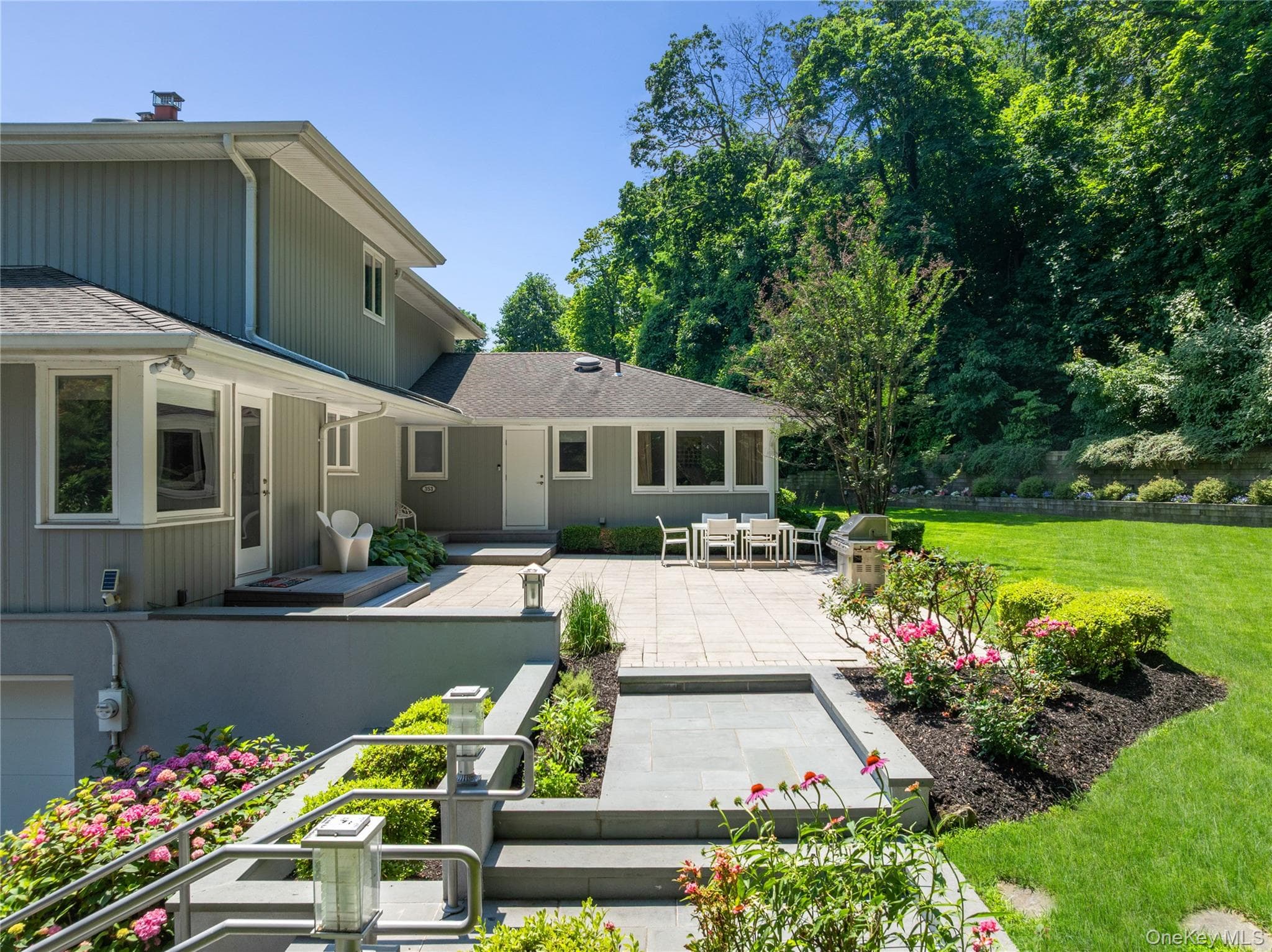 353 E Shore Road thumbnail 3
