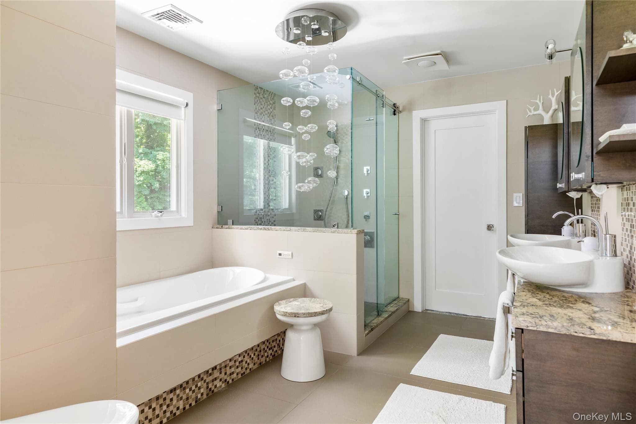 353 E Shore Road thumbnail 18