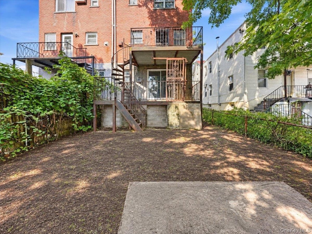 4814 Murdock Avenue thumbnail 2