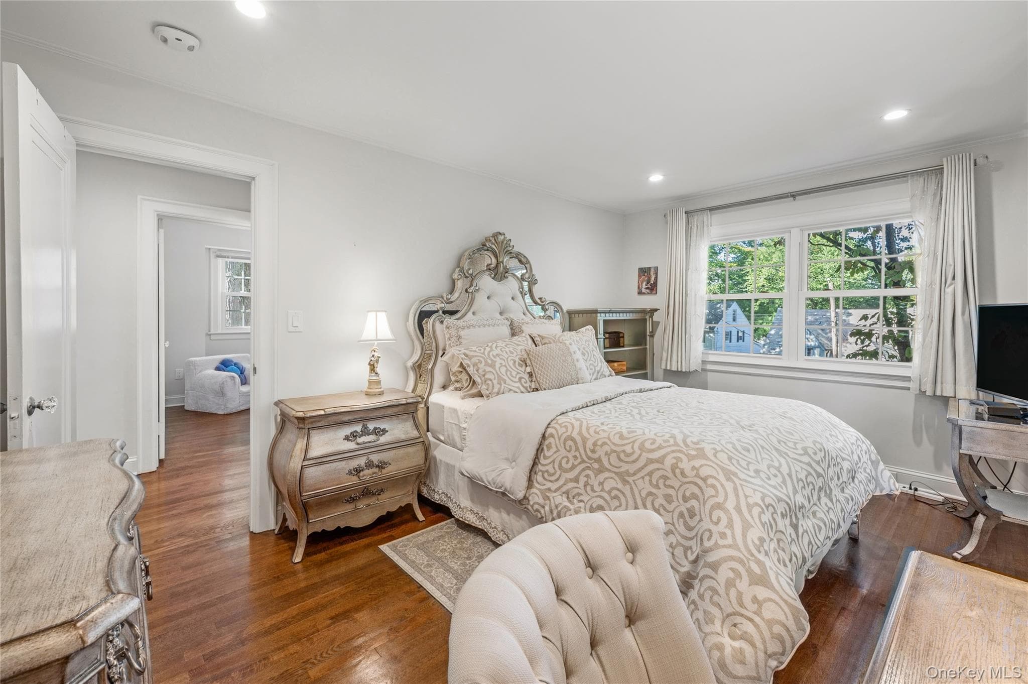 211 Douglas Place thumbnail 35