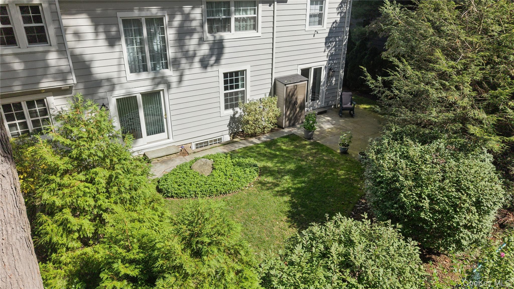 211 Douglas Place thumbnail 42