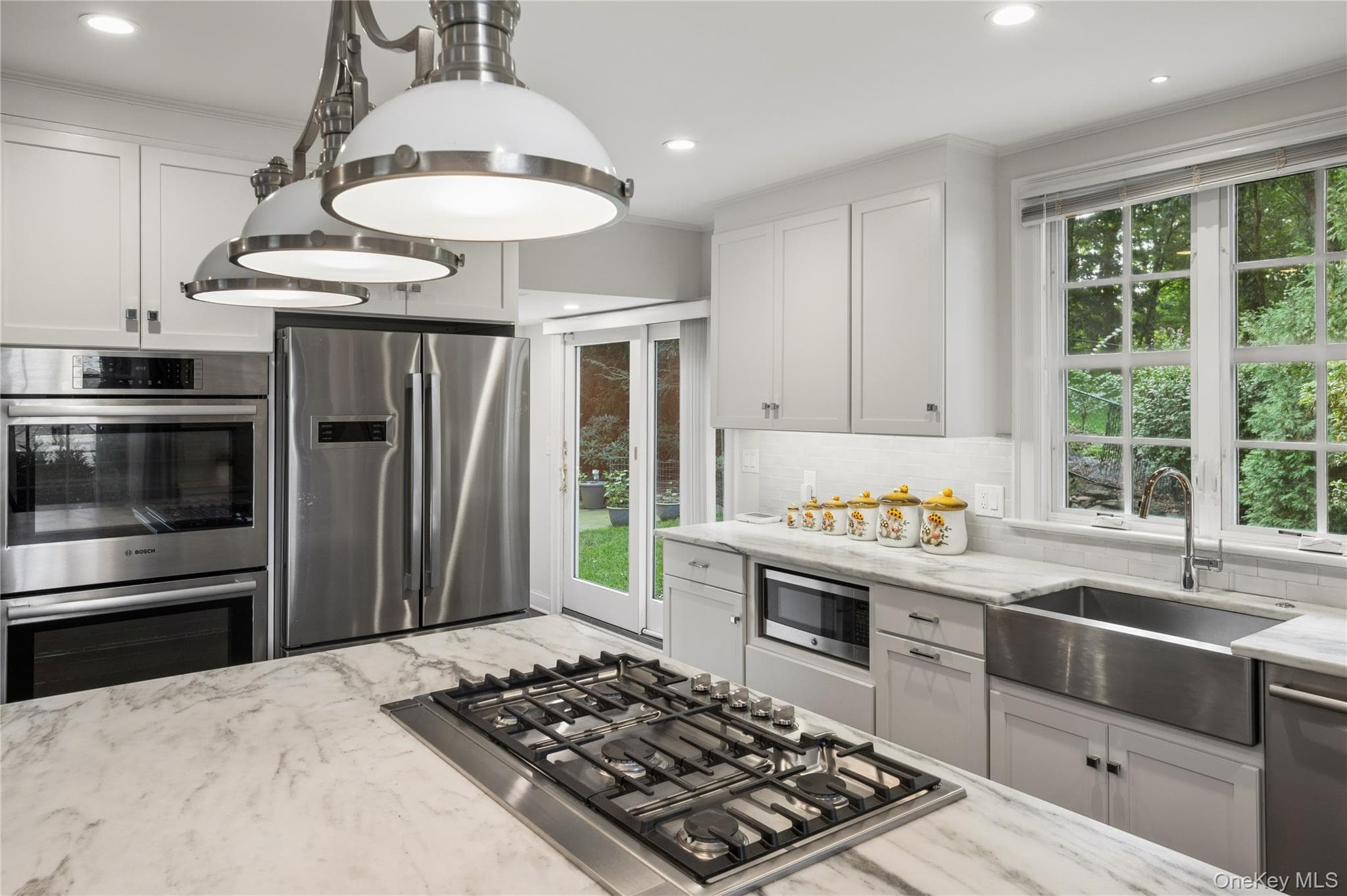 211 Douglas Place thumbnail 17