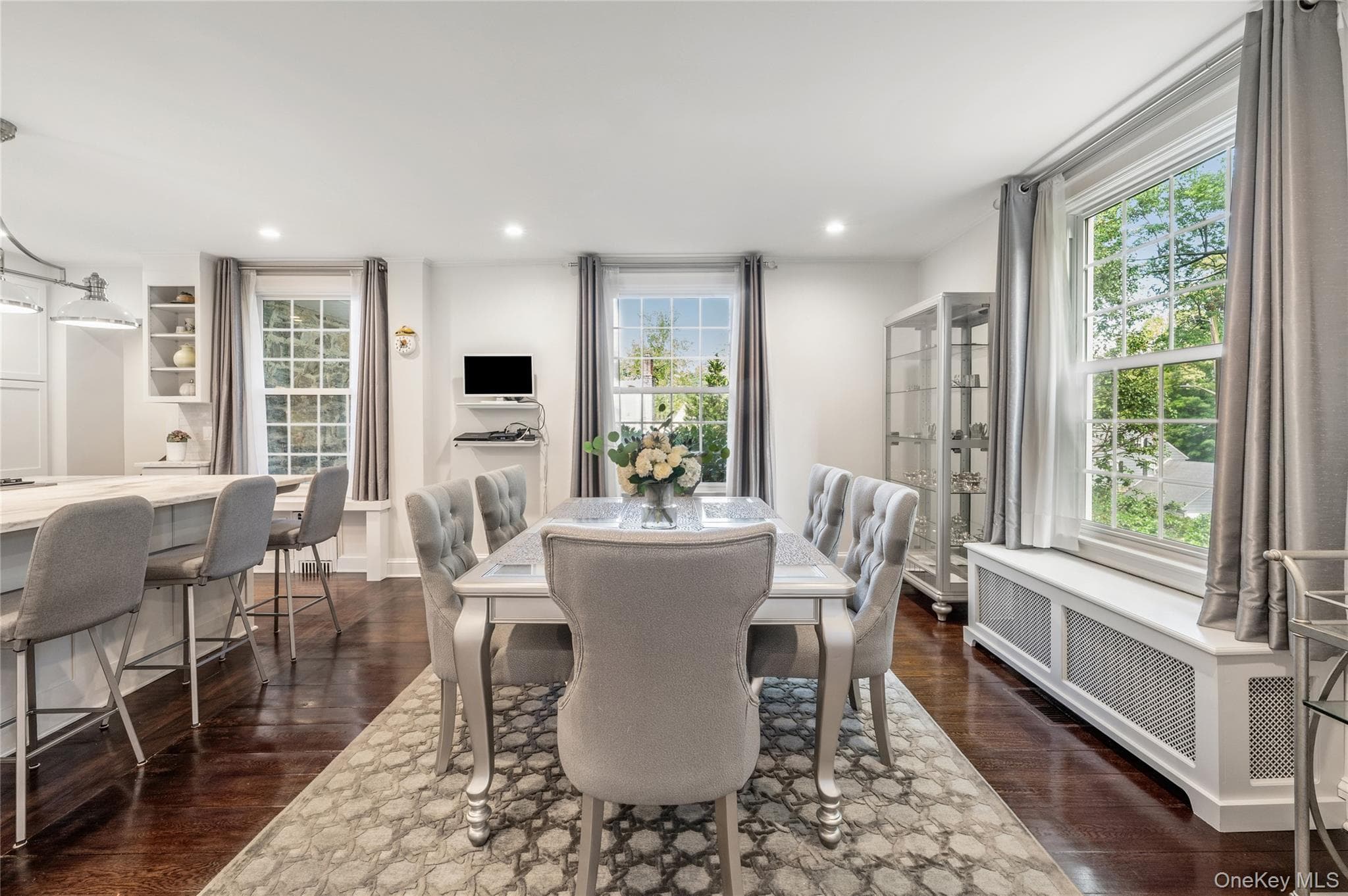 211 Douglas Place thumbnail 14