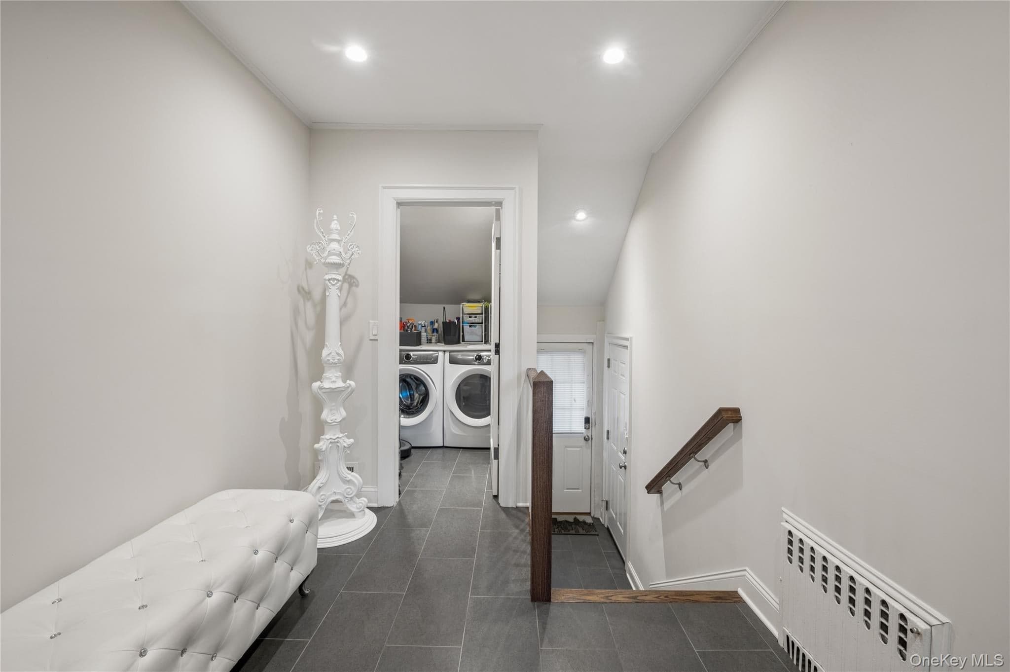 211 Douglas Place thumbnail 21