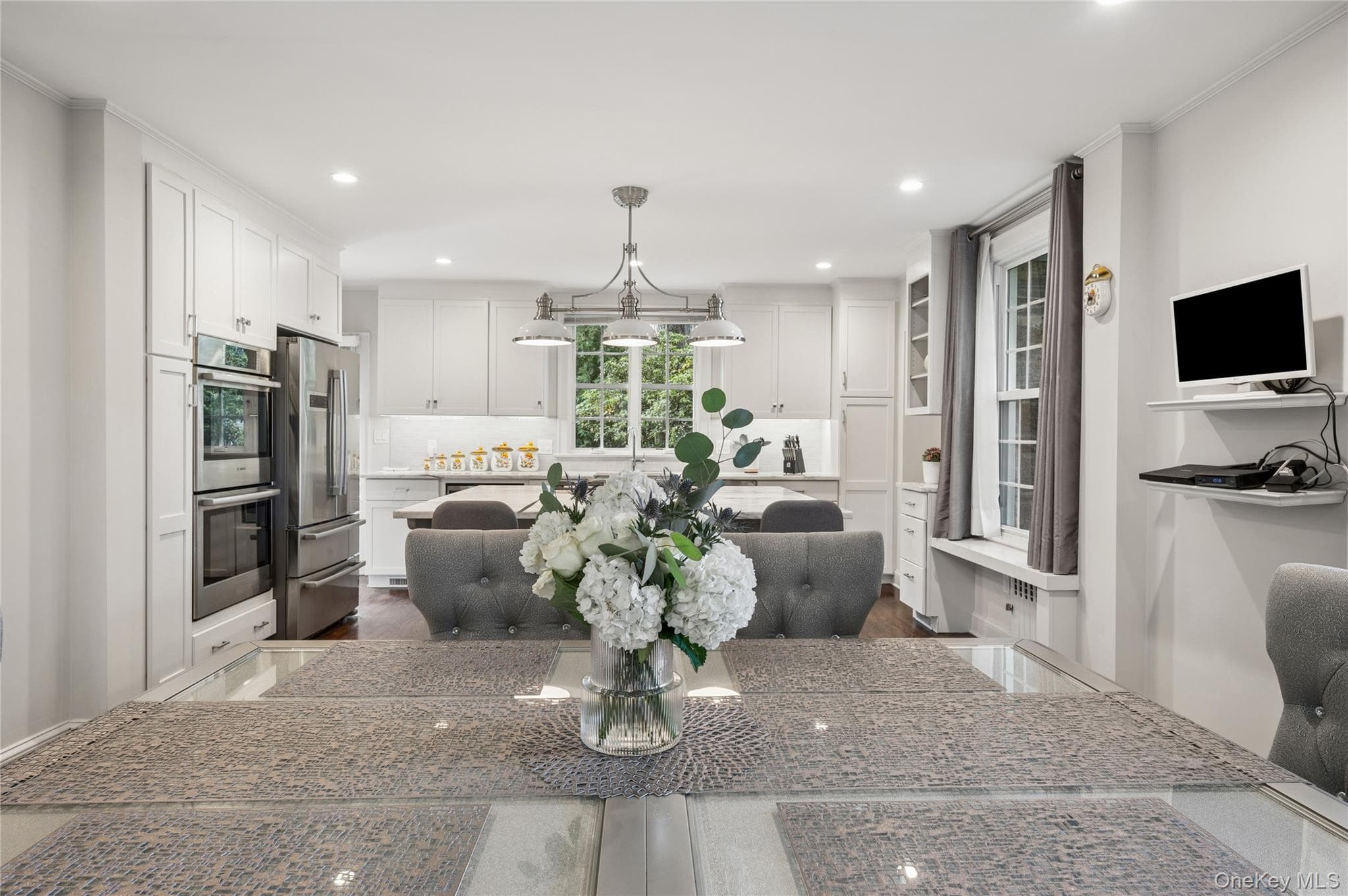 211 Douglas Place thumbnail 15