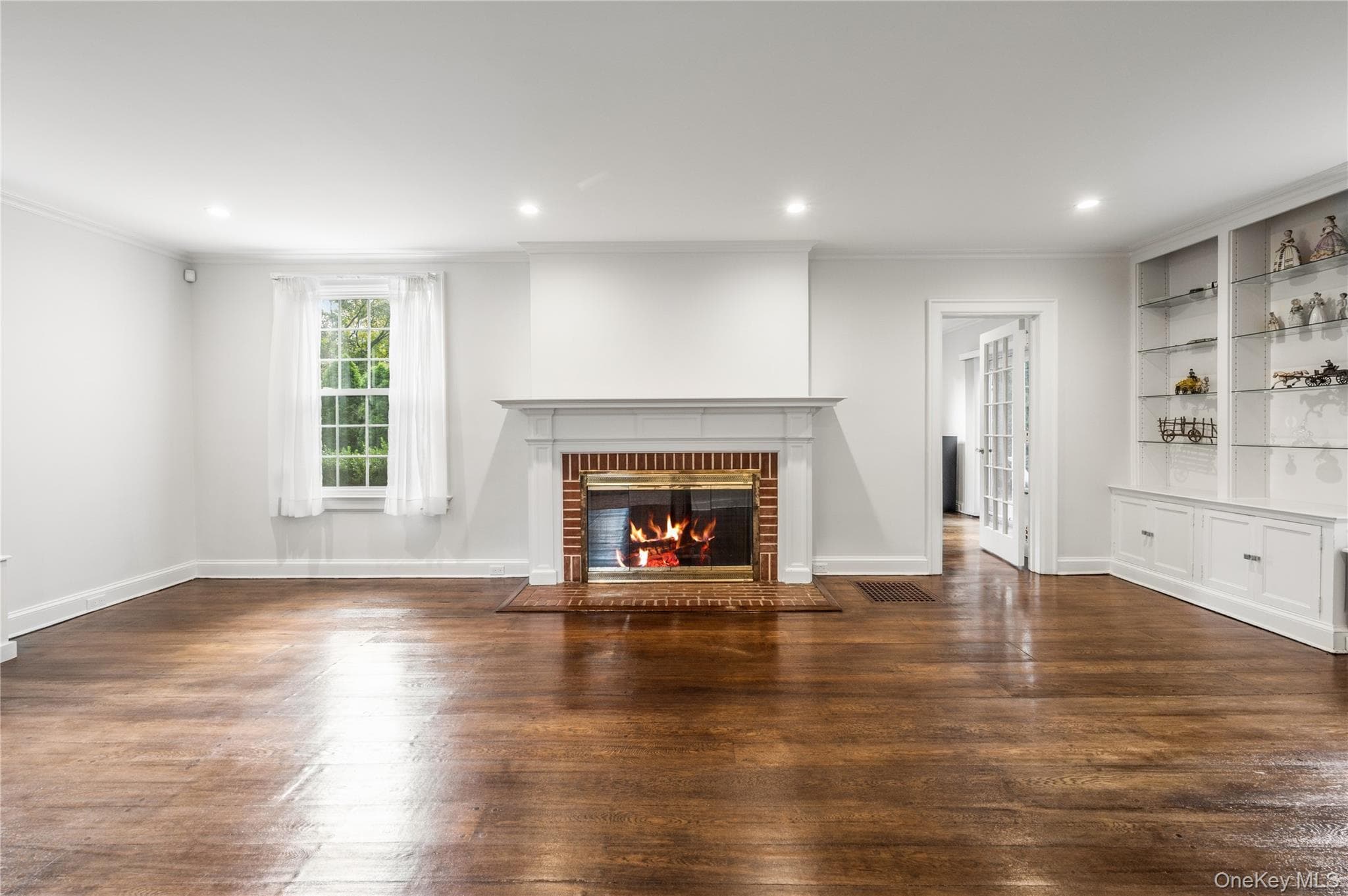 211 Douglas Place thumbnail 8