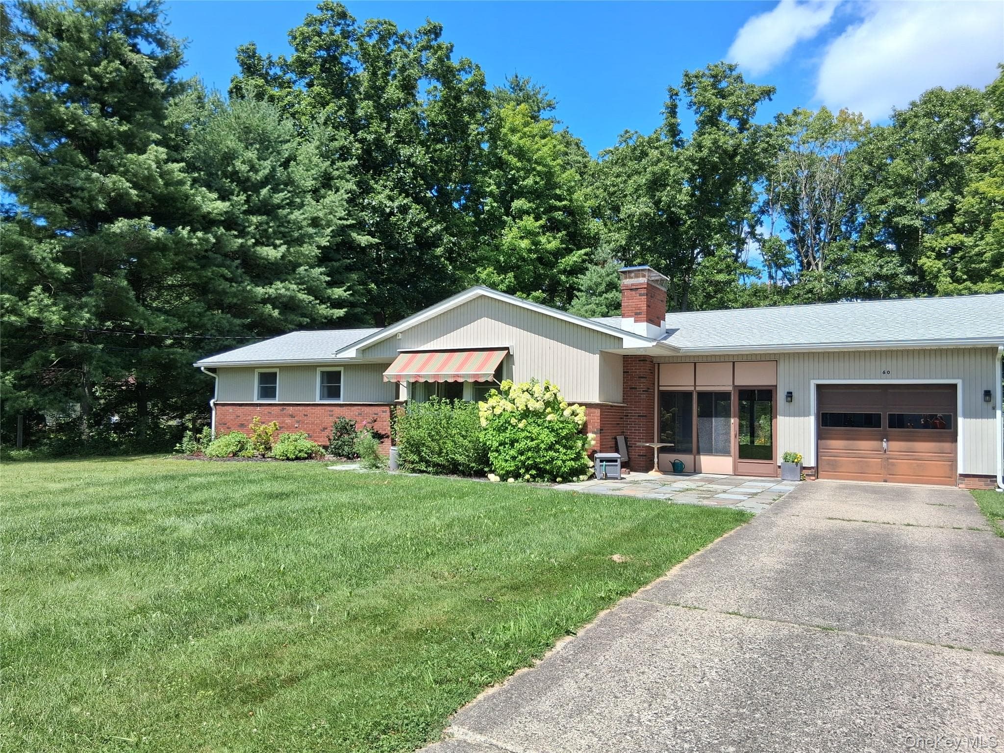 60 Stissing Avenue thumbnail 2