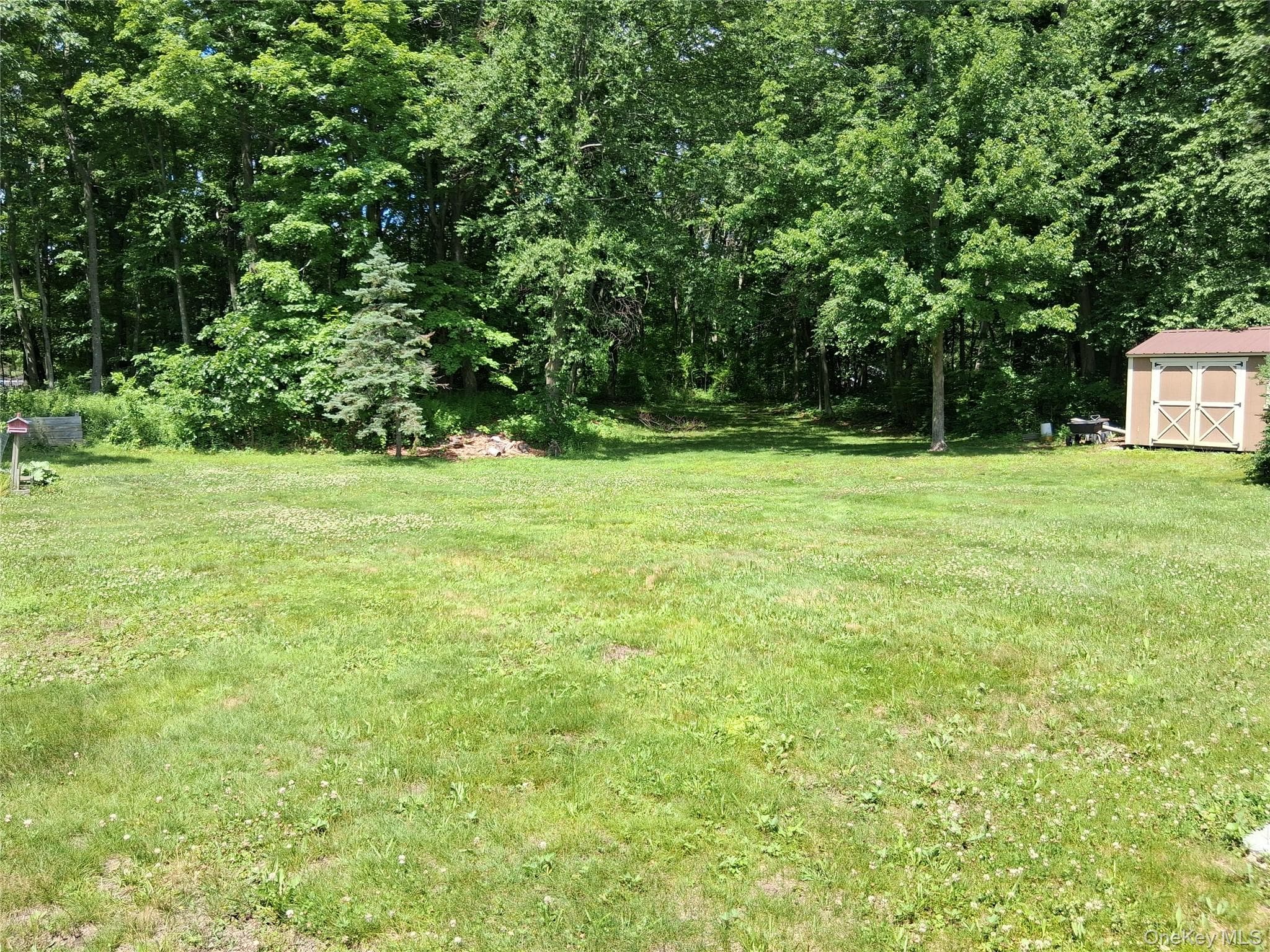 60 Stissing Avenue thumbnail 18