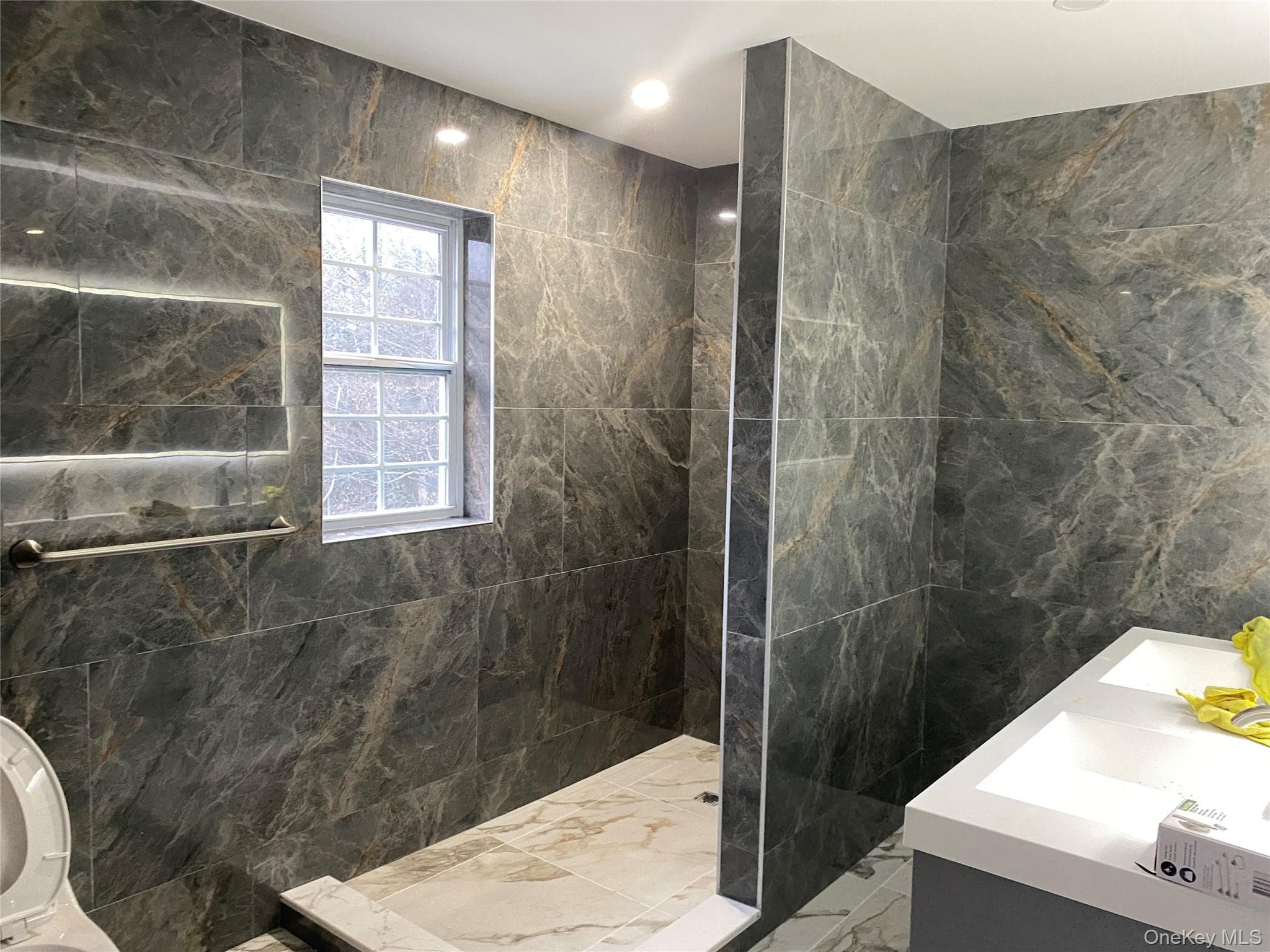 44 Roslyn Ridge Road thumbnail 17