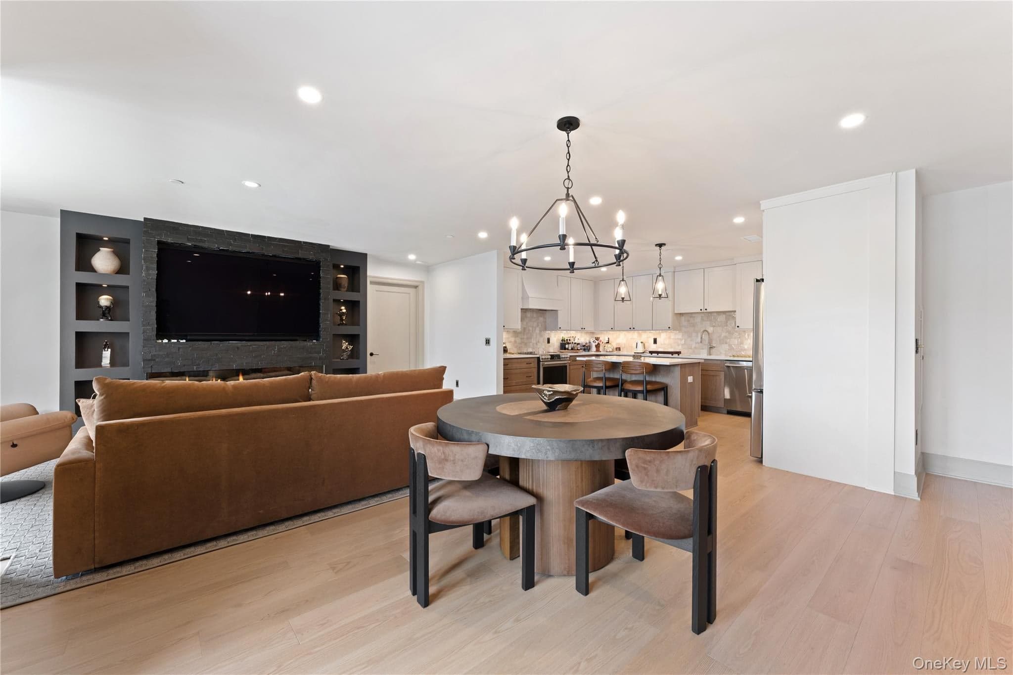 25 S Riverside Avenue Unit: 210 thumbnail 10
