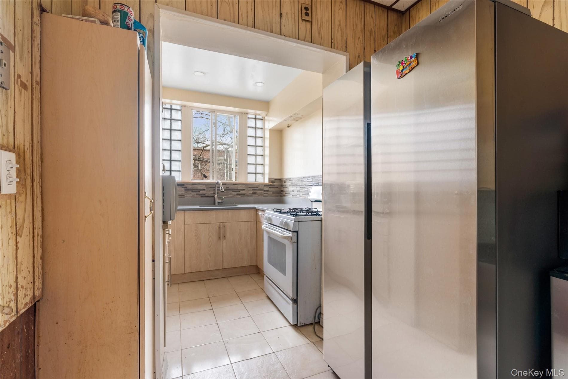 712 E 40th Street thumbnail 10