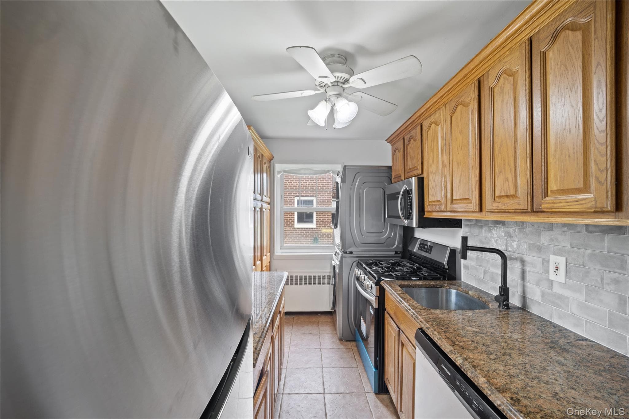 252-38 60th Avenue Unit: L #591 thumbnail 3