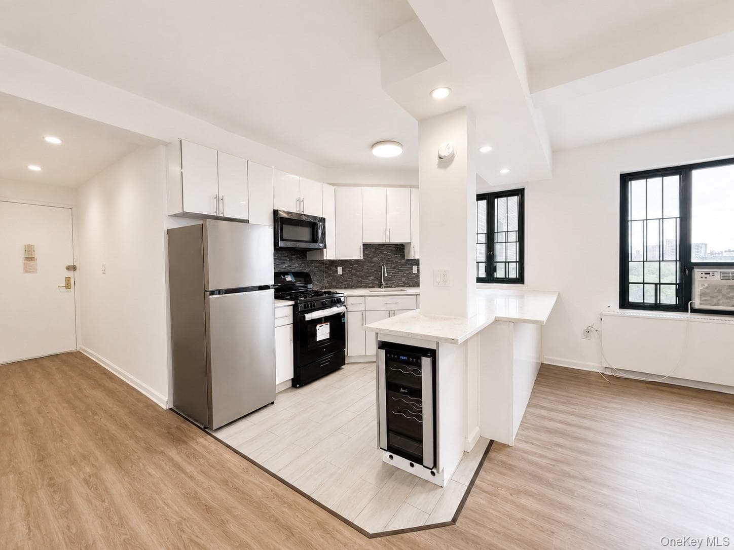 1594 Unionport Road Unit: 3H thumbnail 6