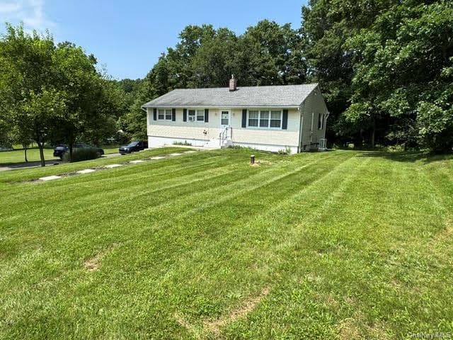20 Meadow Avenue thumbnail 2