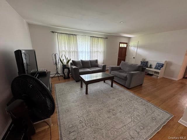 20 Meadow Avenue thumbnail 4