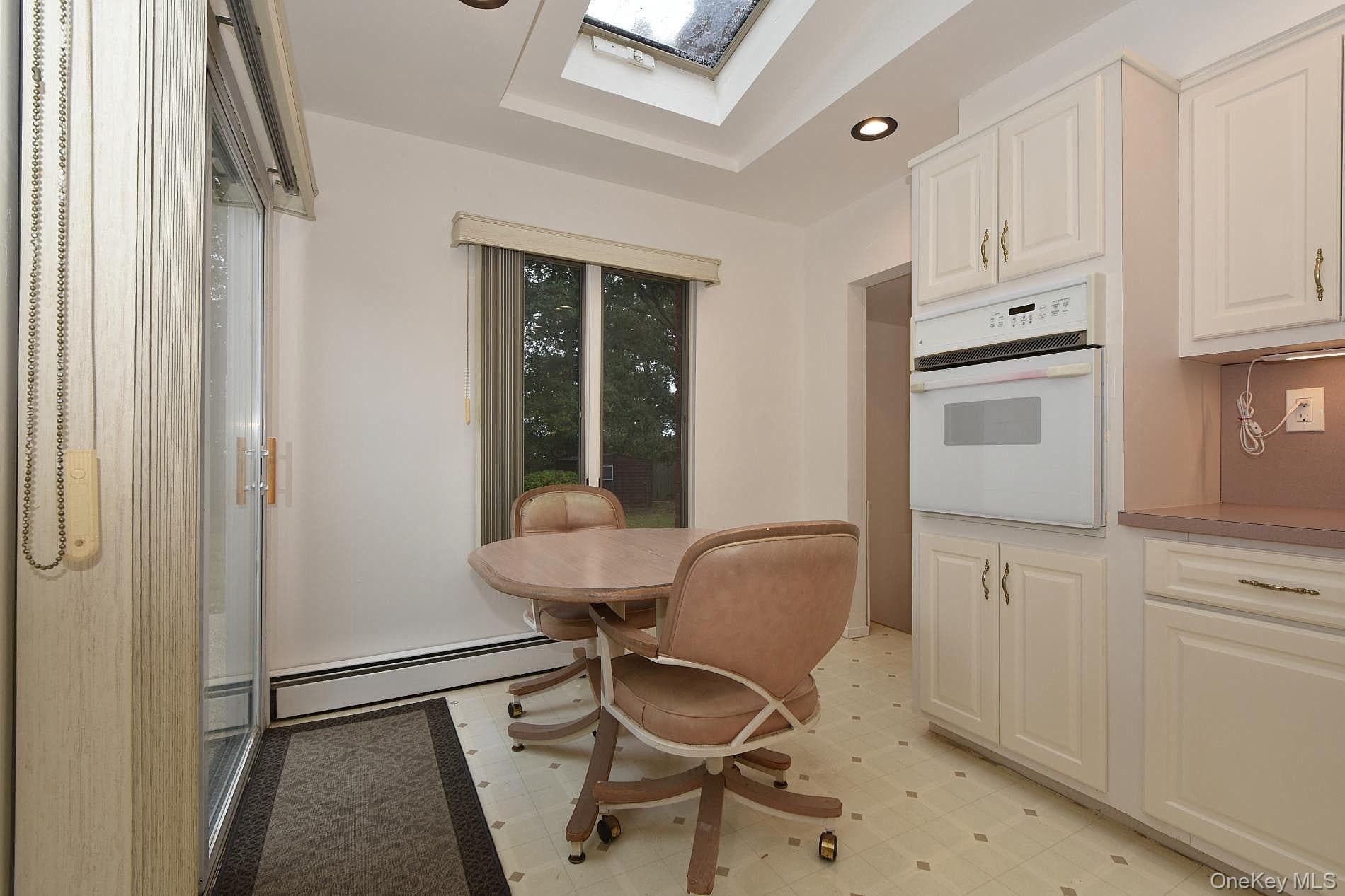 2230 Louis Kossuth Avenue thumbnail 8