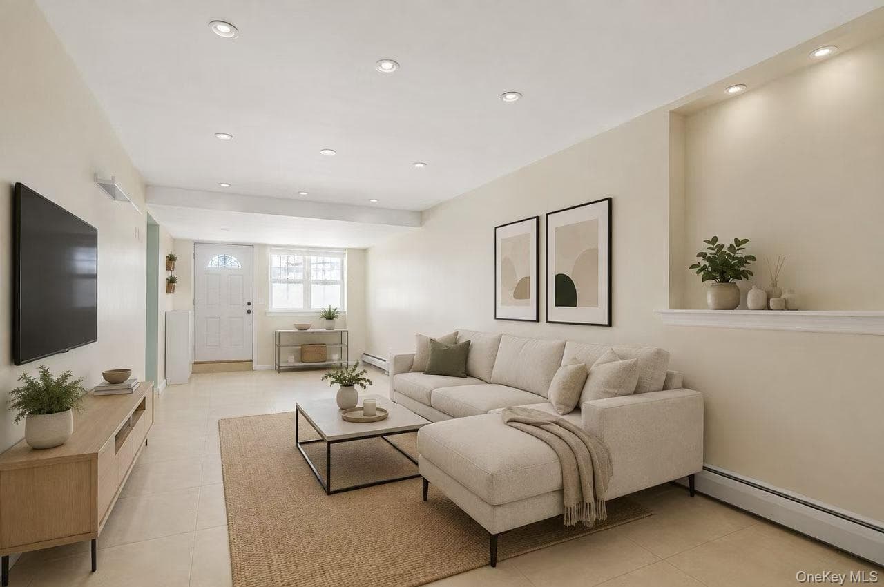 7726 Kneeland Avenue thumbnail 4