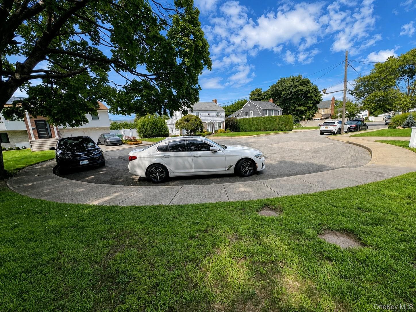 7 Roberts Lane thumbnail 2