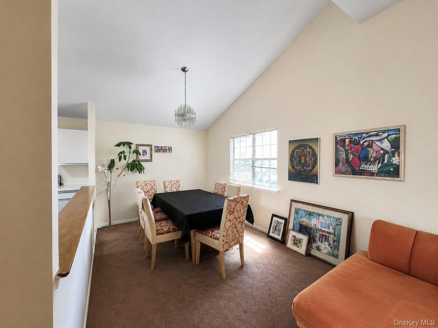 7 Roberts Lane thumbnail 9