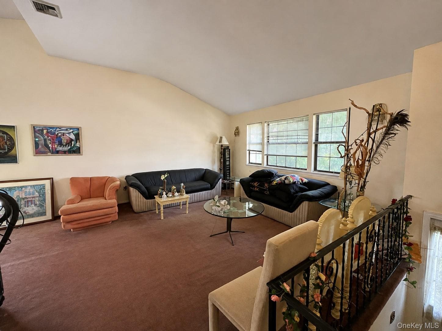 7 Roberts Lane thumbnail 10