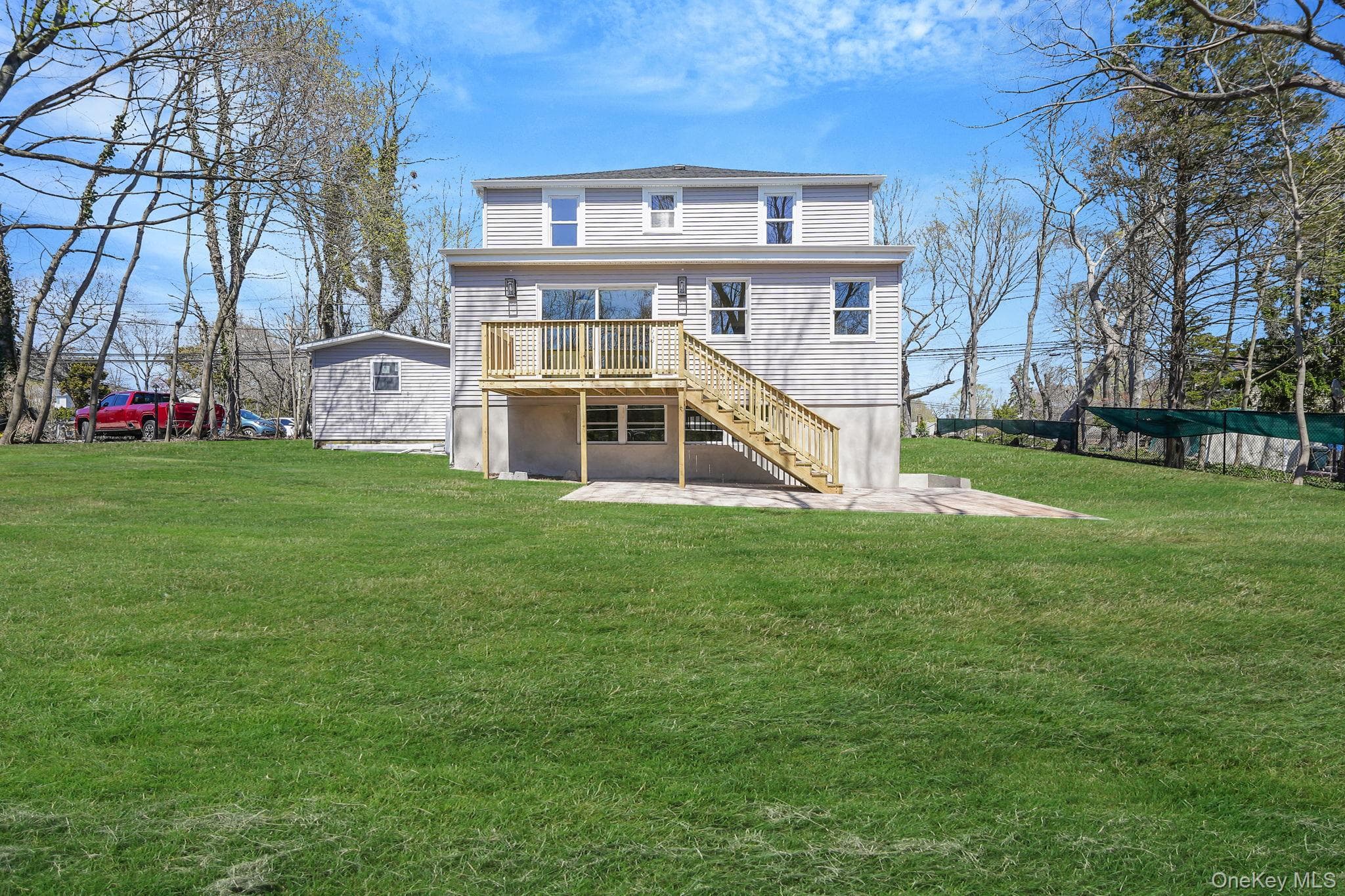 2939 N Wading River Road thumbnail 3