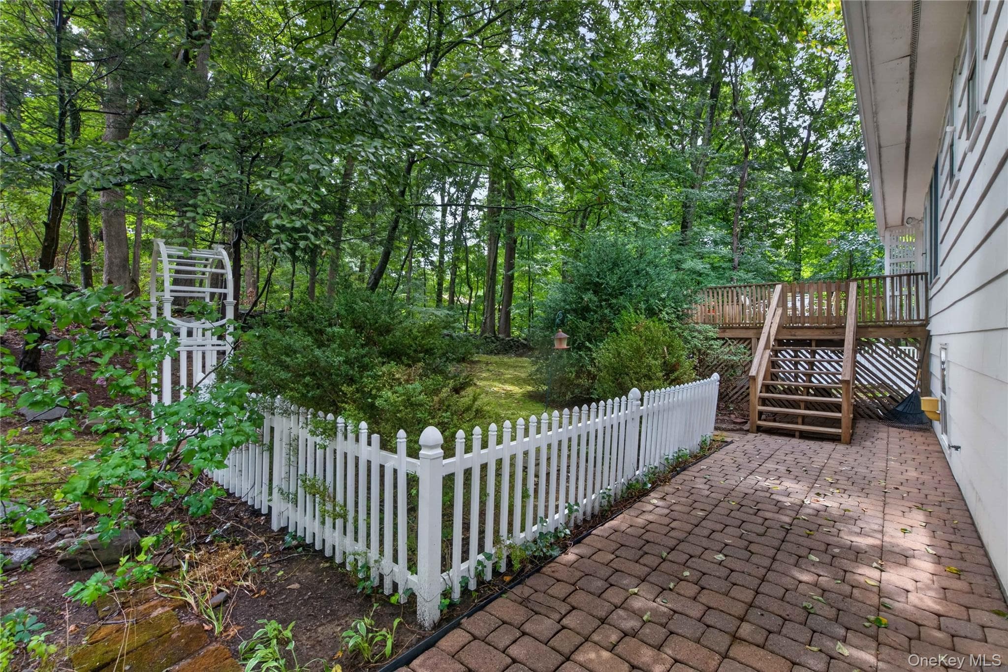 8 Peter Avenue thumbnail 39