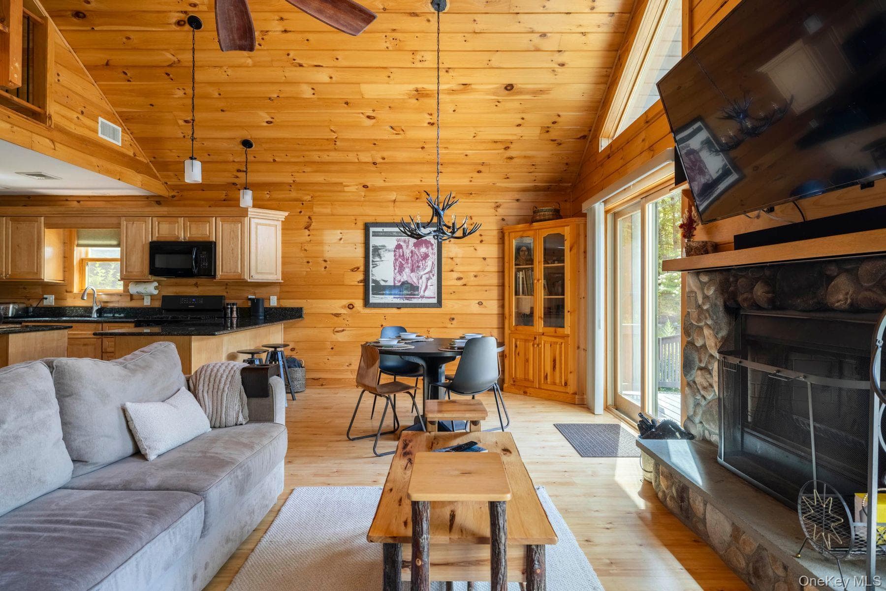 61 Woodland Falls Road thumbnail 9