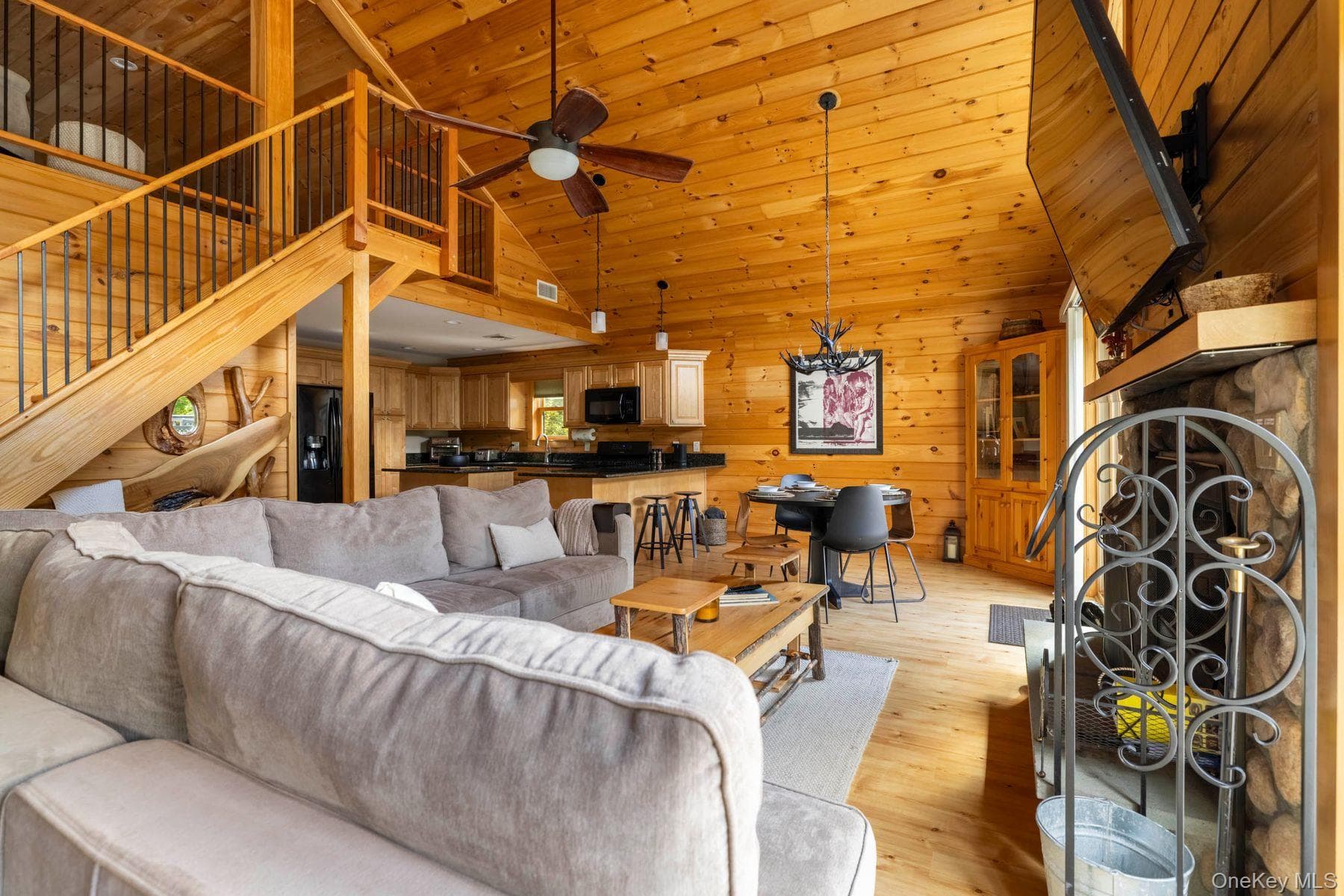61 Woodland Falls Road thumbnail 11