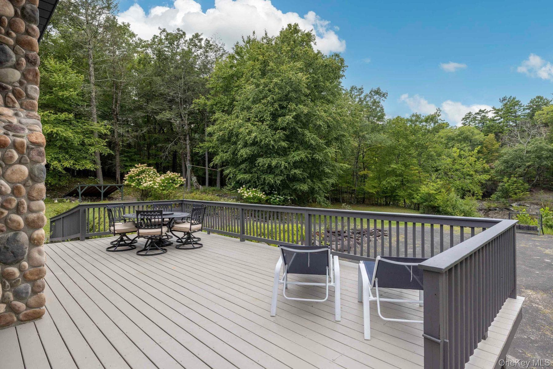 61 Woodland Falls Road thumbnail 34