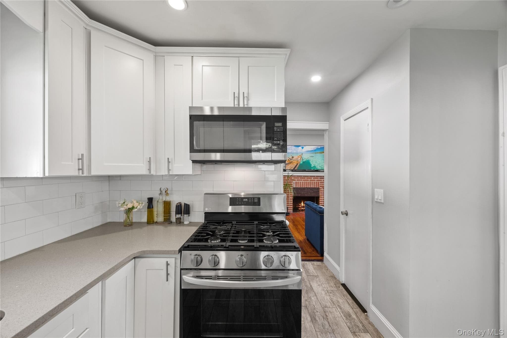 51 Sunrise Terrace thumbnail 5