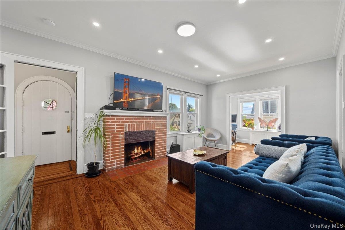 51 Sunrise Terrace thumbnail 7