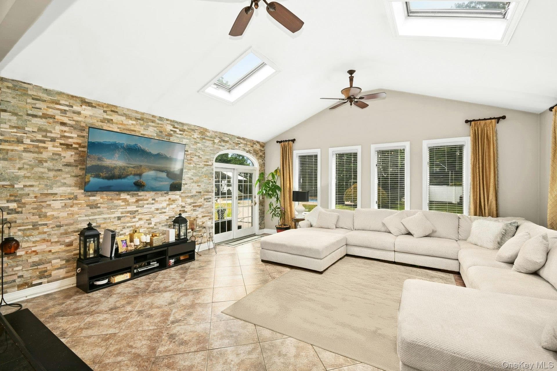 703 Lincoln Avenue thumbnail 16