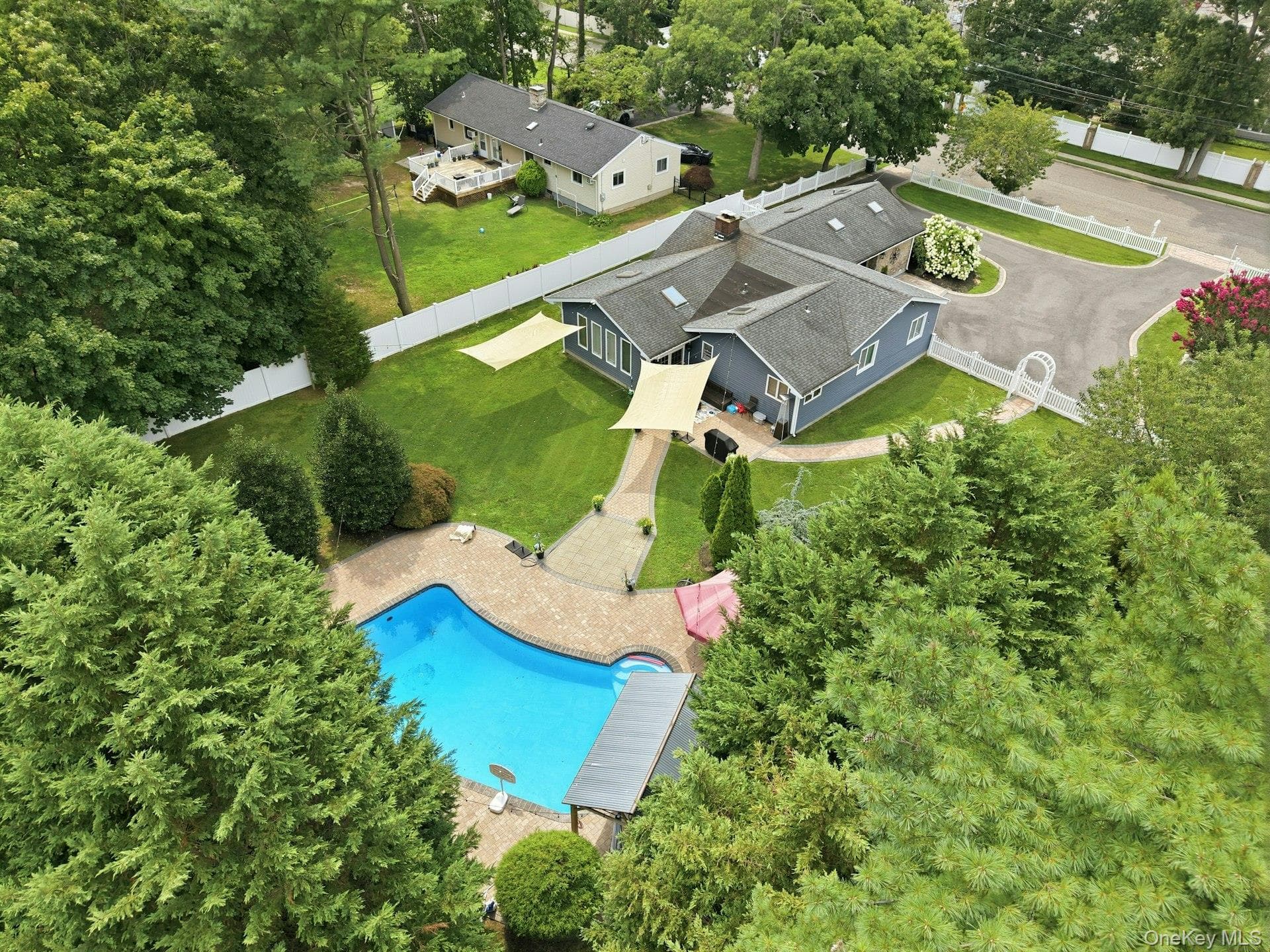 703 Lincoln Avenue thumbnail 5