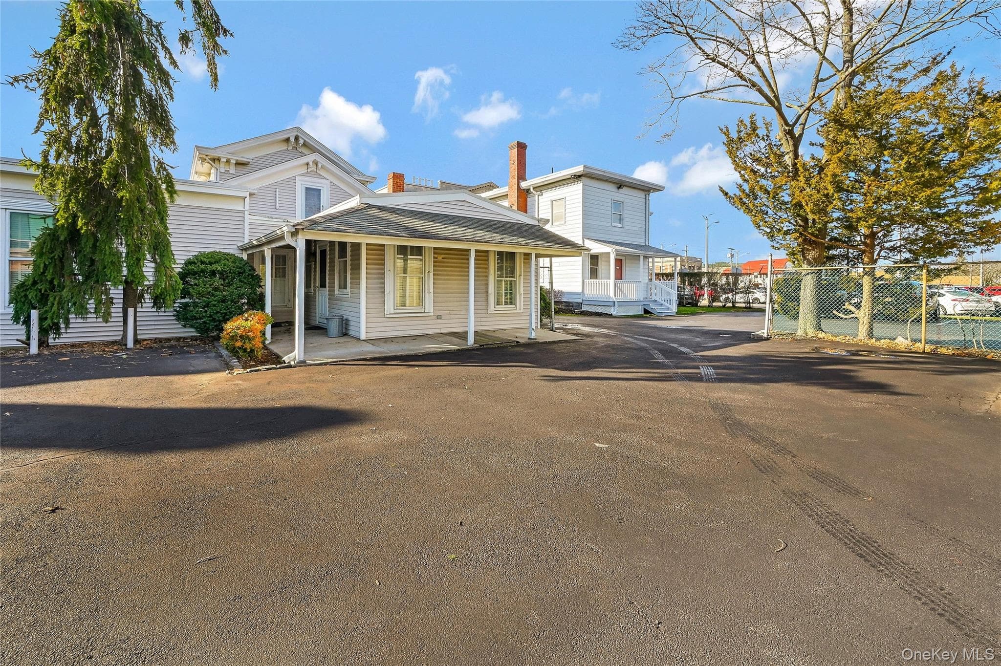 218 Griffing Avenue thumbnail 6